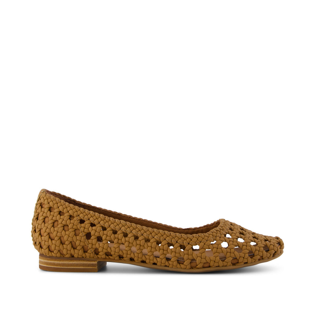 Briella Flat - Brown Sugar Woven Basket Side View
