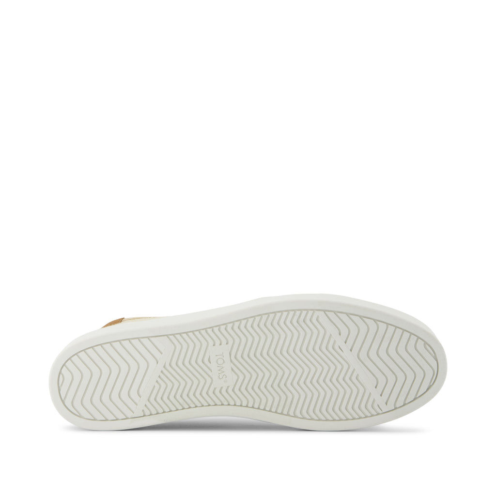 Carlo 2.0 Lace-Up Sneaker - Almond Textured Mesh Bottom Sole View