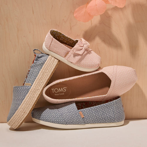 Laydown image featuring the bloom doot Alpargata Ballet flat