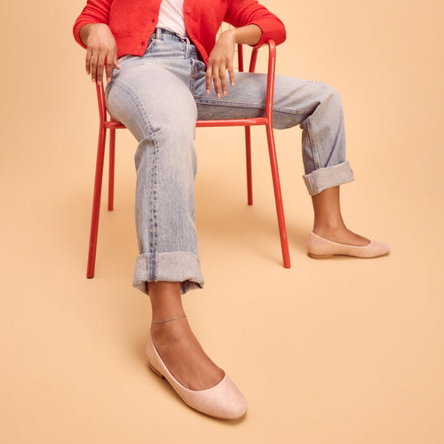 On figure image of the parel rose metallic suede Briella flat